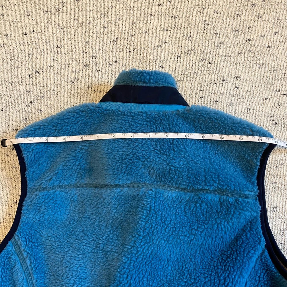 LIKE NEW Patagonia W’s Classic Retro-X Fleece Vest - Picture 4 of 6